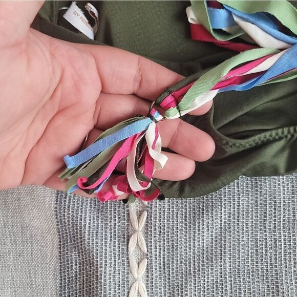 NWOT- BECCA Quest Off Shoulder Bikini Top - Picture 6 of 8